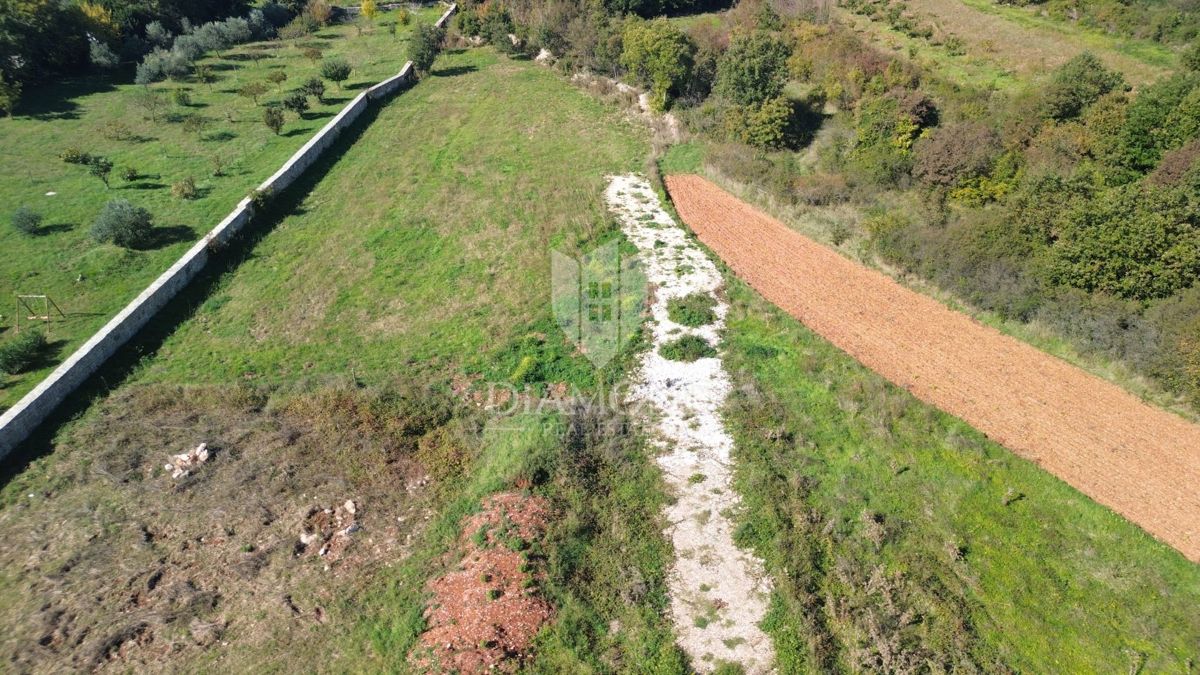 Zemljišče Krnica, Marčana, 1.285m2