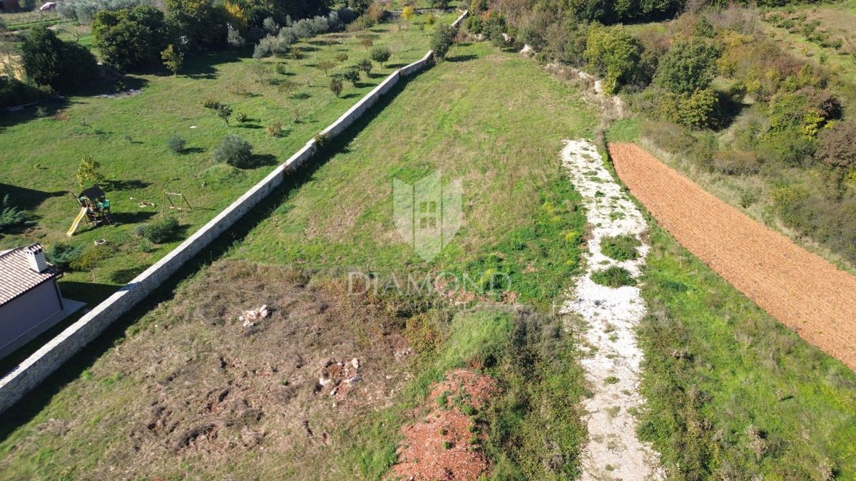 Zemljišče Krnica, Marčana, 1.285m2