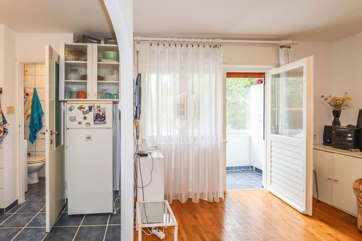 Rovinj, stanovanje, parkirišče, shramba!