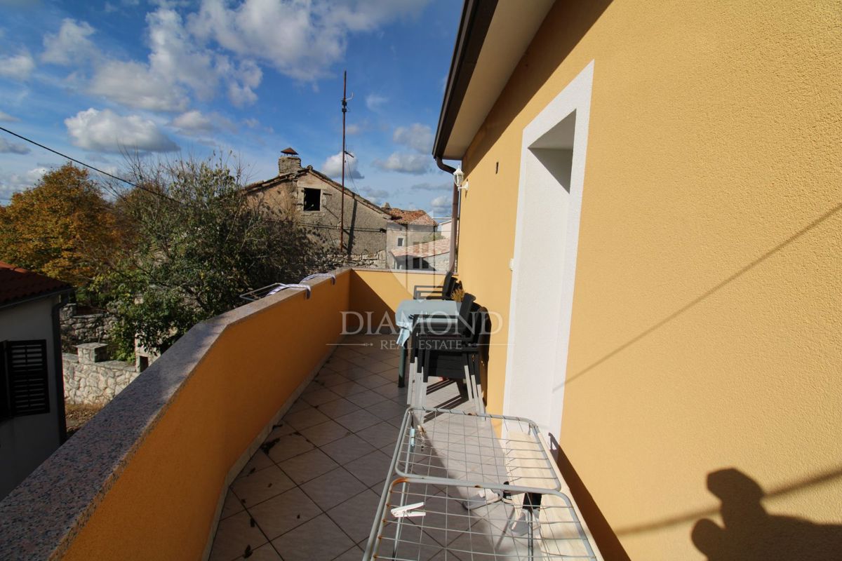 Družinska hiša v bližini Labina