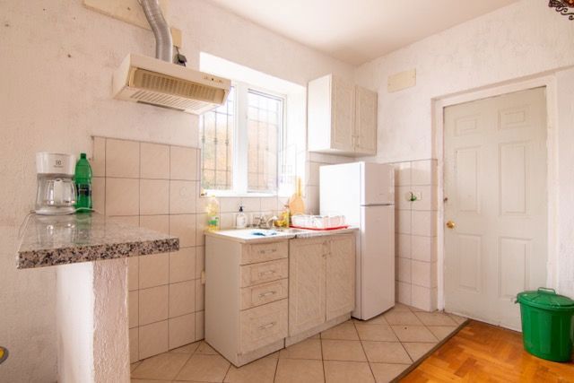 MATULJI, hiša s čudovitim pogledom na morje, tri stanovanjske enote