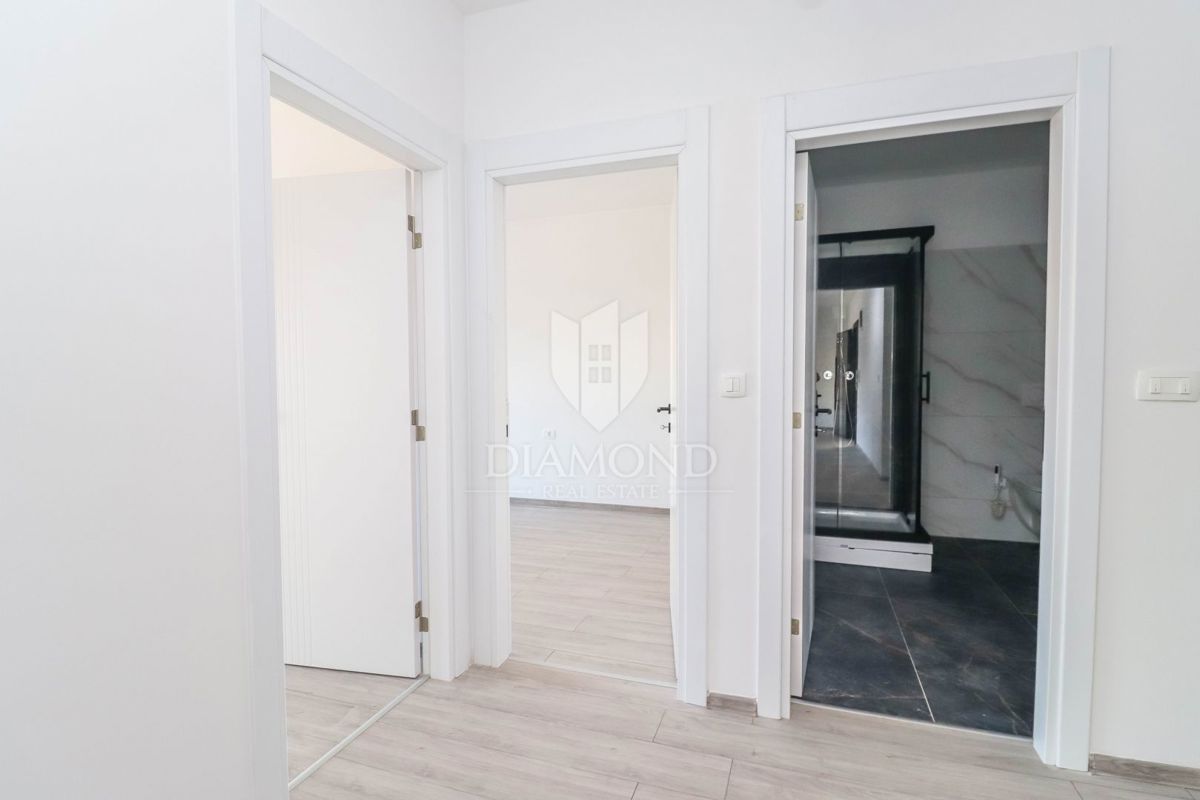 Medulin, dvosobno stanovanje v novogradnji na mirni lokaciji