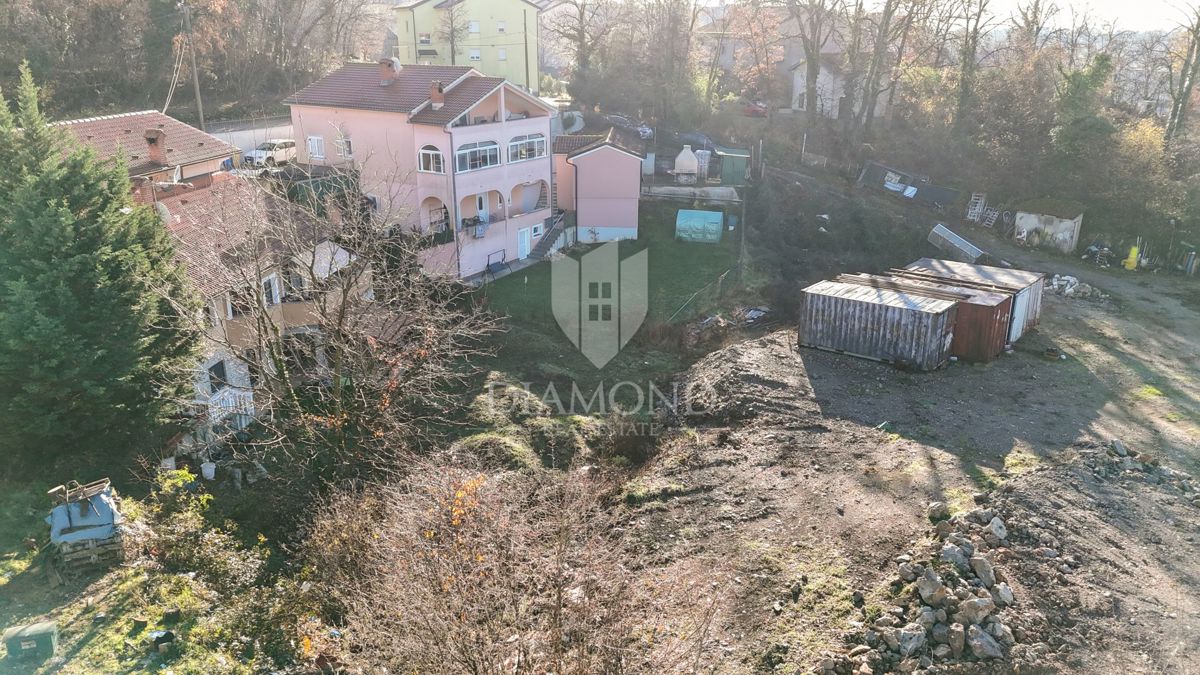 Viškovo, gradbeno zemljišče s projektom za 3 stanovanja