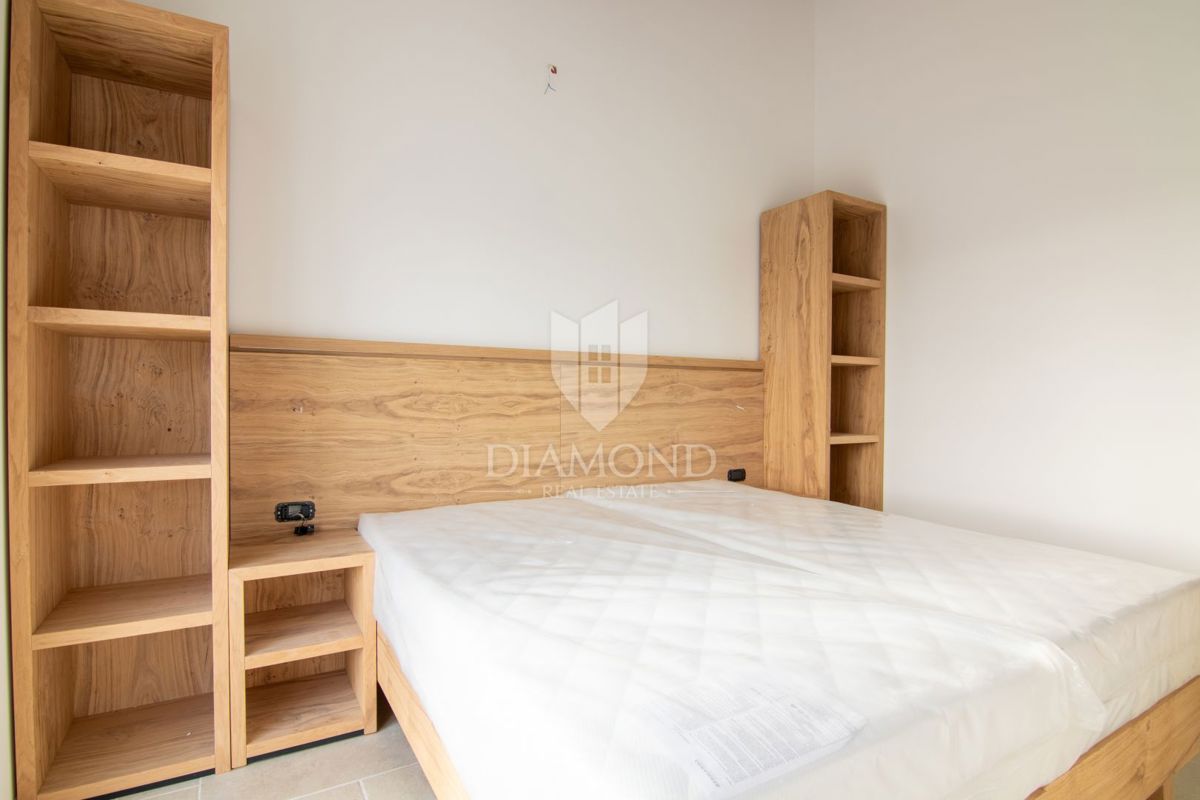 Krk, Vila z bazenom, pogled na morje