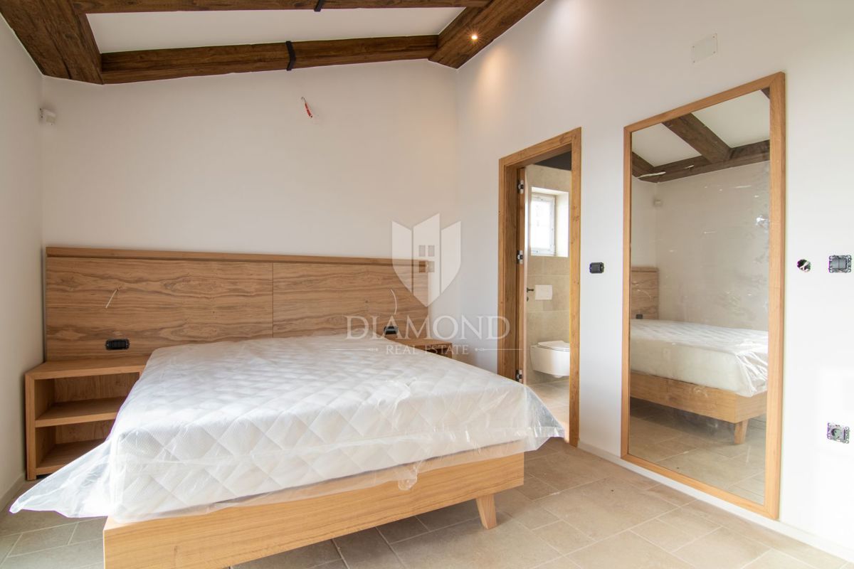 Krk, Vila z bazenom, pogled na morje