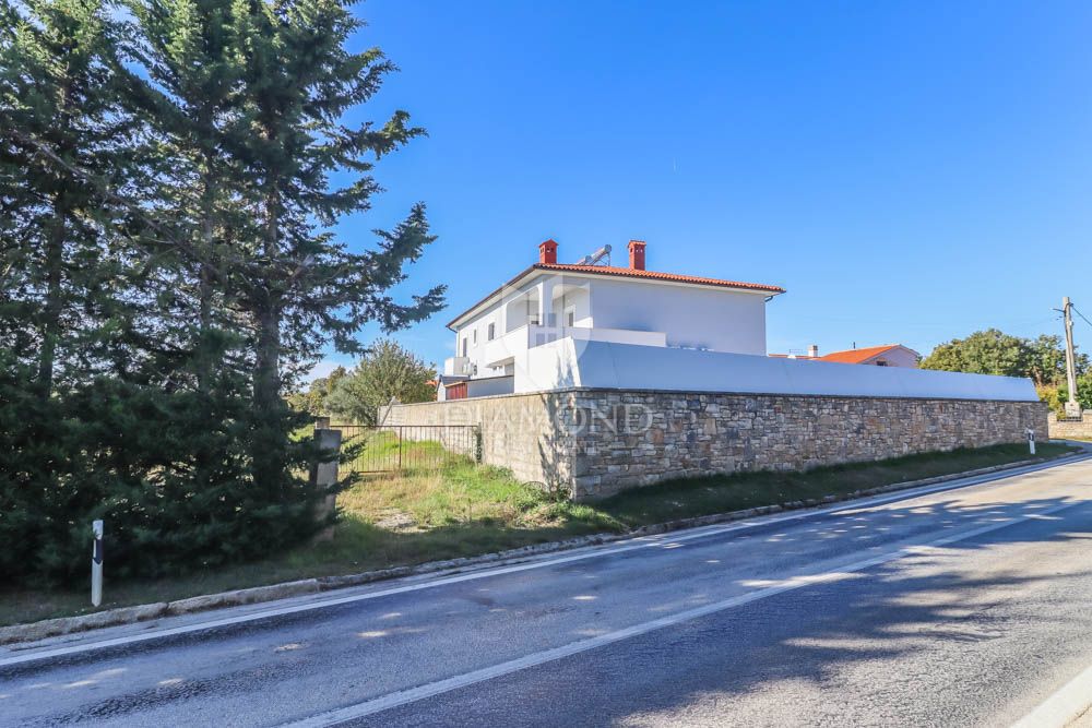 Hiša Barbariga, Vodnjan, 400m2