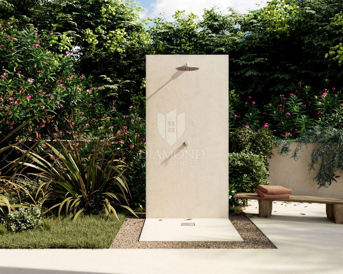 Labin, okolica Vila s pogledom na morje