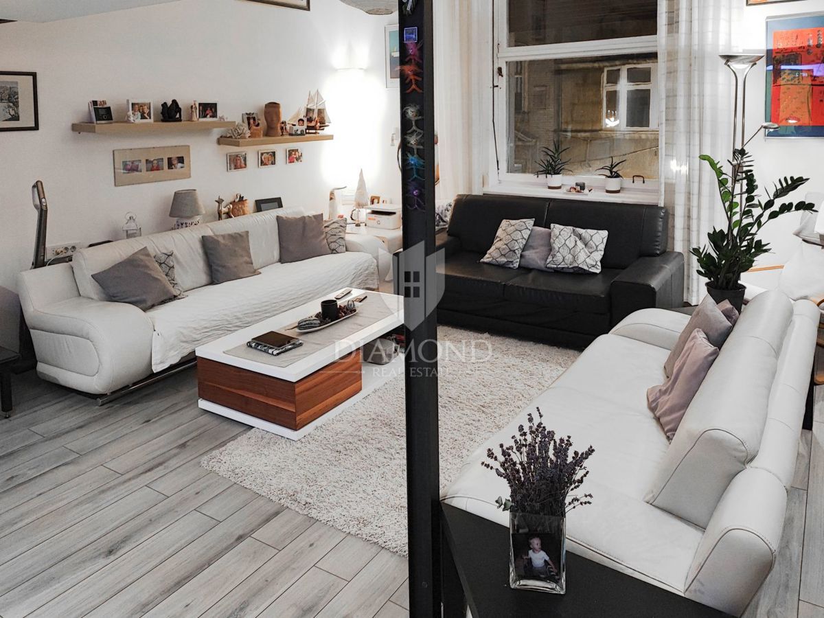 Zagreb, Center! Moderno trisobno stanovanje!