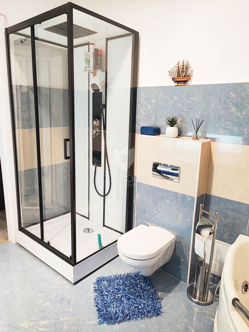 Zagreb, Center! Moderno trisobno stanovanje!