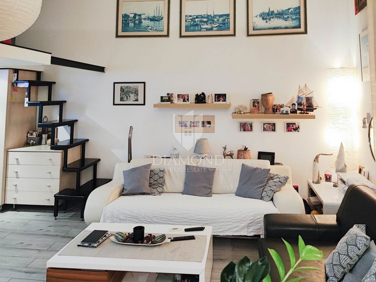 Zagreb, Center! Moderno trisobno stanovanje!