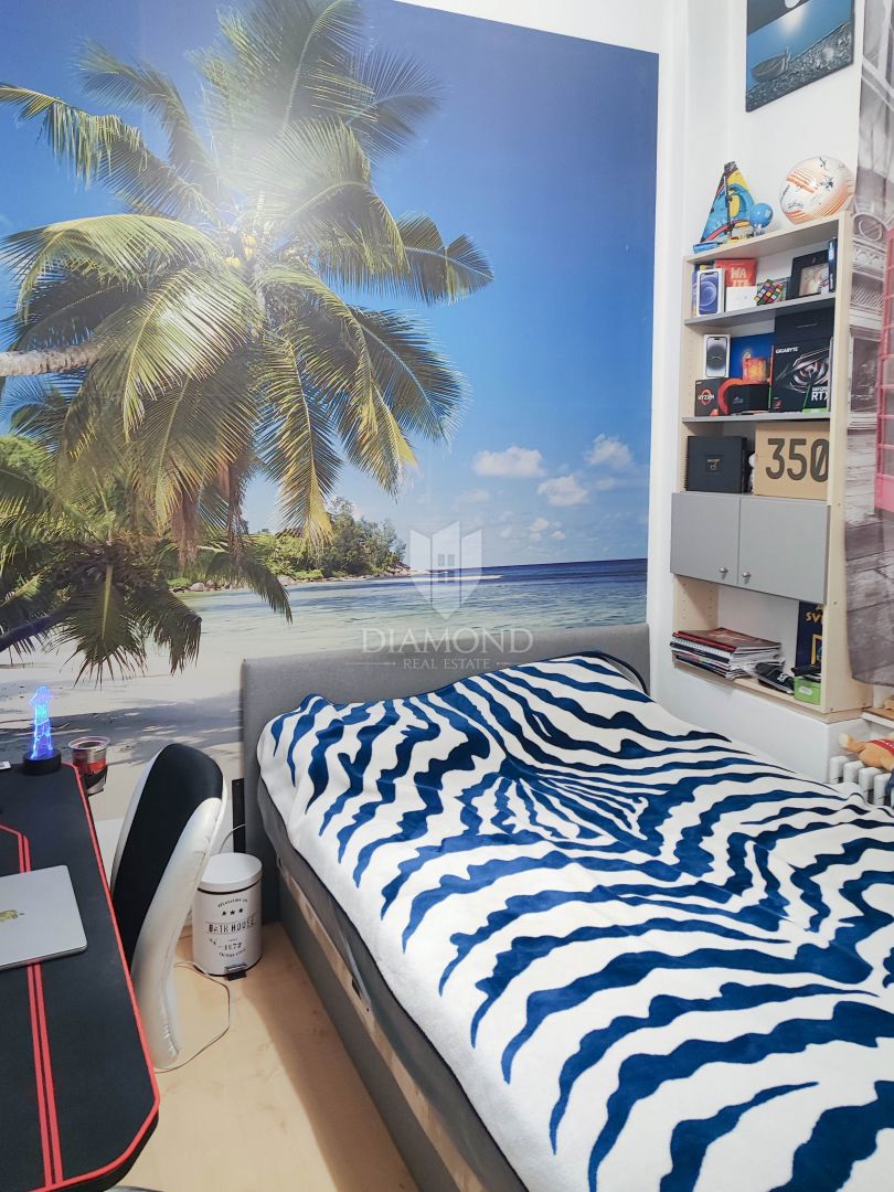 Zagreb, Center! Moderno trisobno stanovanje!