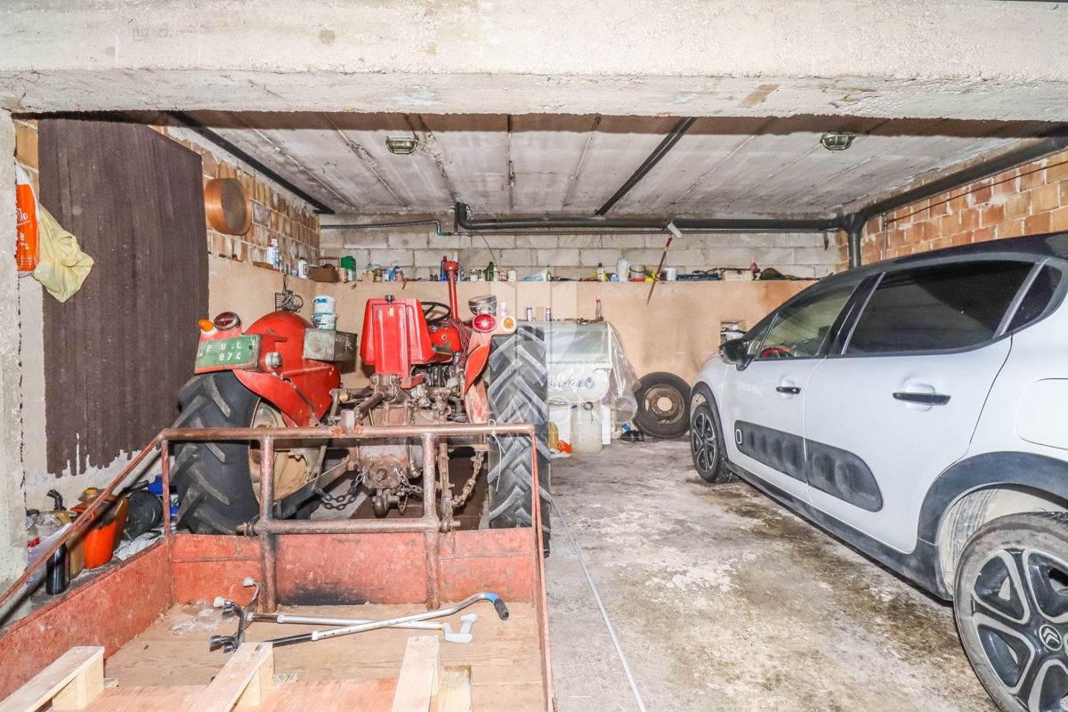 Dve prostorni hiši v bližini Svetvinčenta