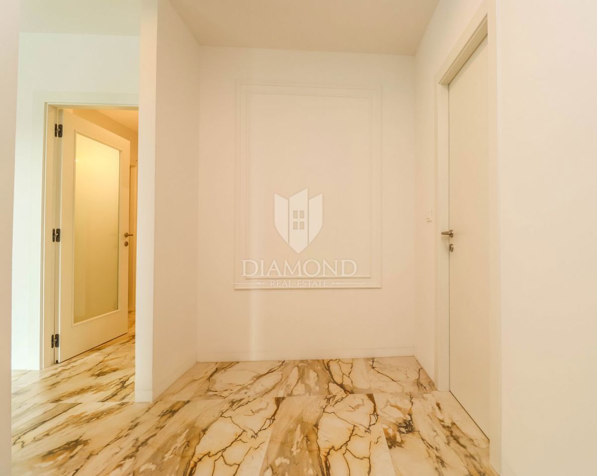 Luksuzno moderno stanovanje v Štinjanu - kakovostna novogradnja v bližini plaž