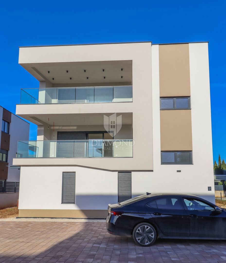 Luksuzno moderno stanovanje v Štinjanu - kakovostna novogradnja v bližini plaž