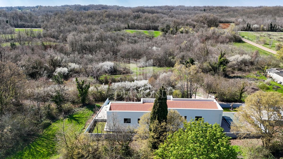 Okolica Barbana, čudovita novozgrajena počitniška hiša