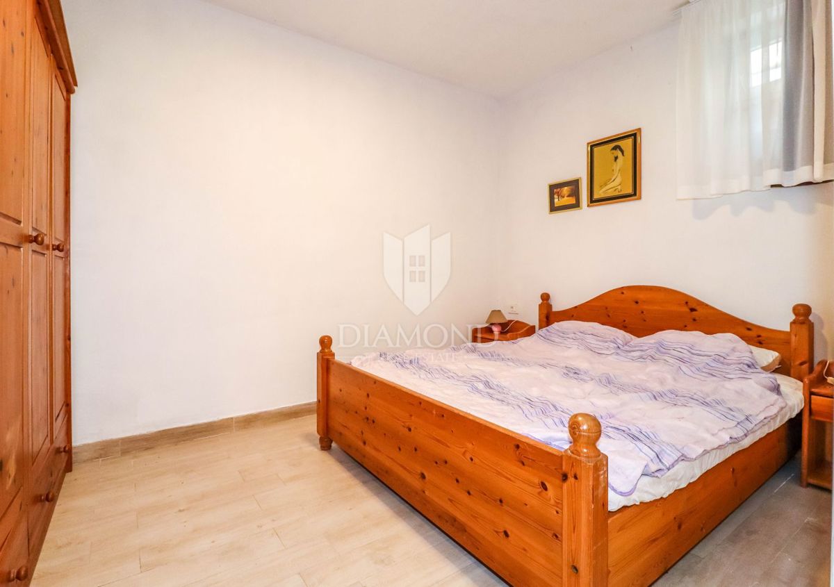 Rovinj, dva studia, prva vrsta do morja - potrebna popolna prenova