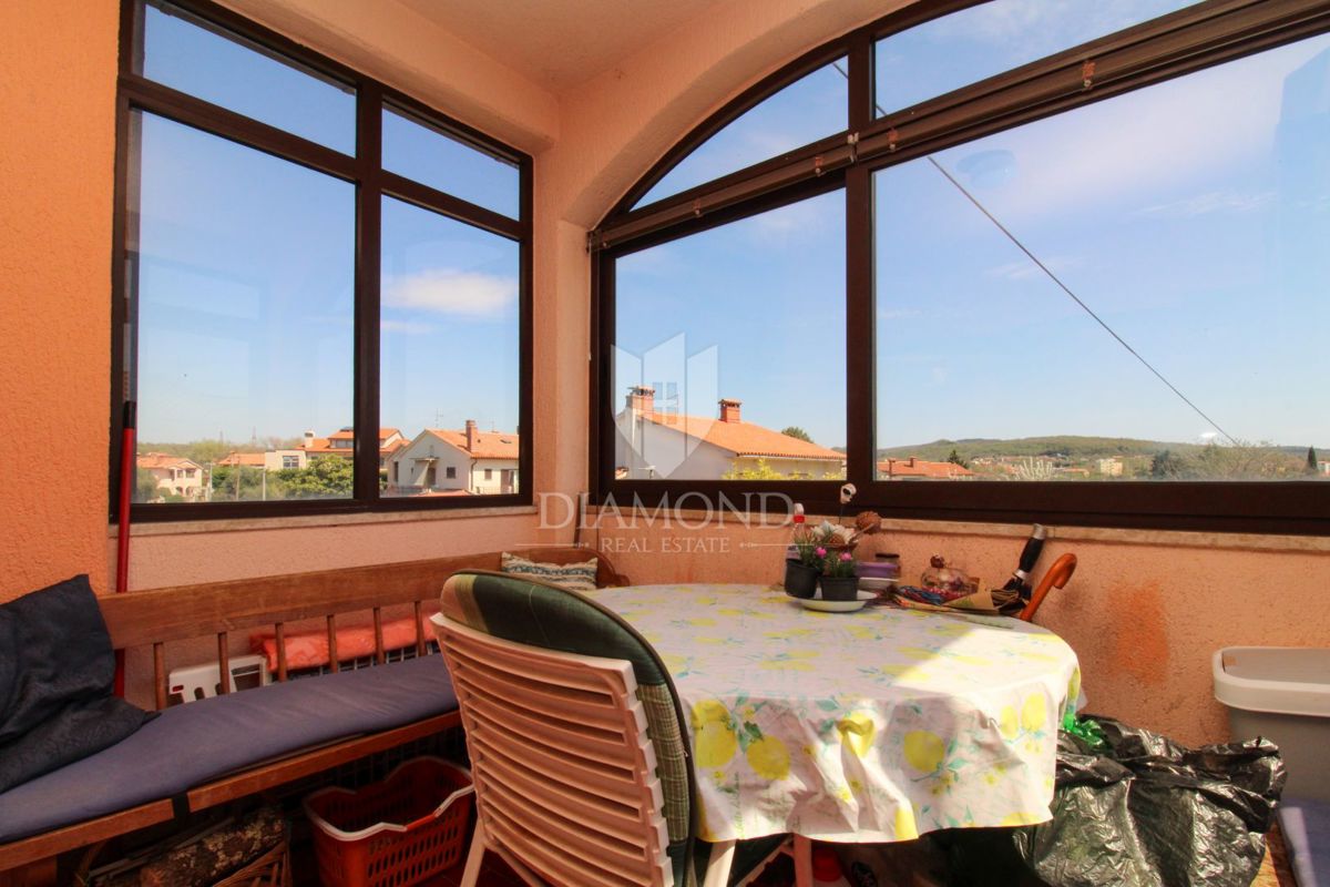 Labin, čudovita družinska hiša s tremi ločenimi stanovanji