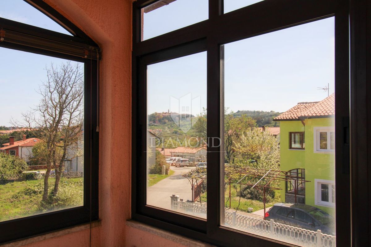 Labin, čudovita družinska hiša s tremi ločenimi stanovanji