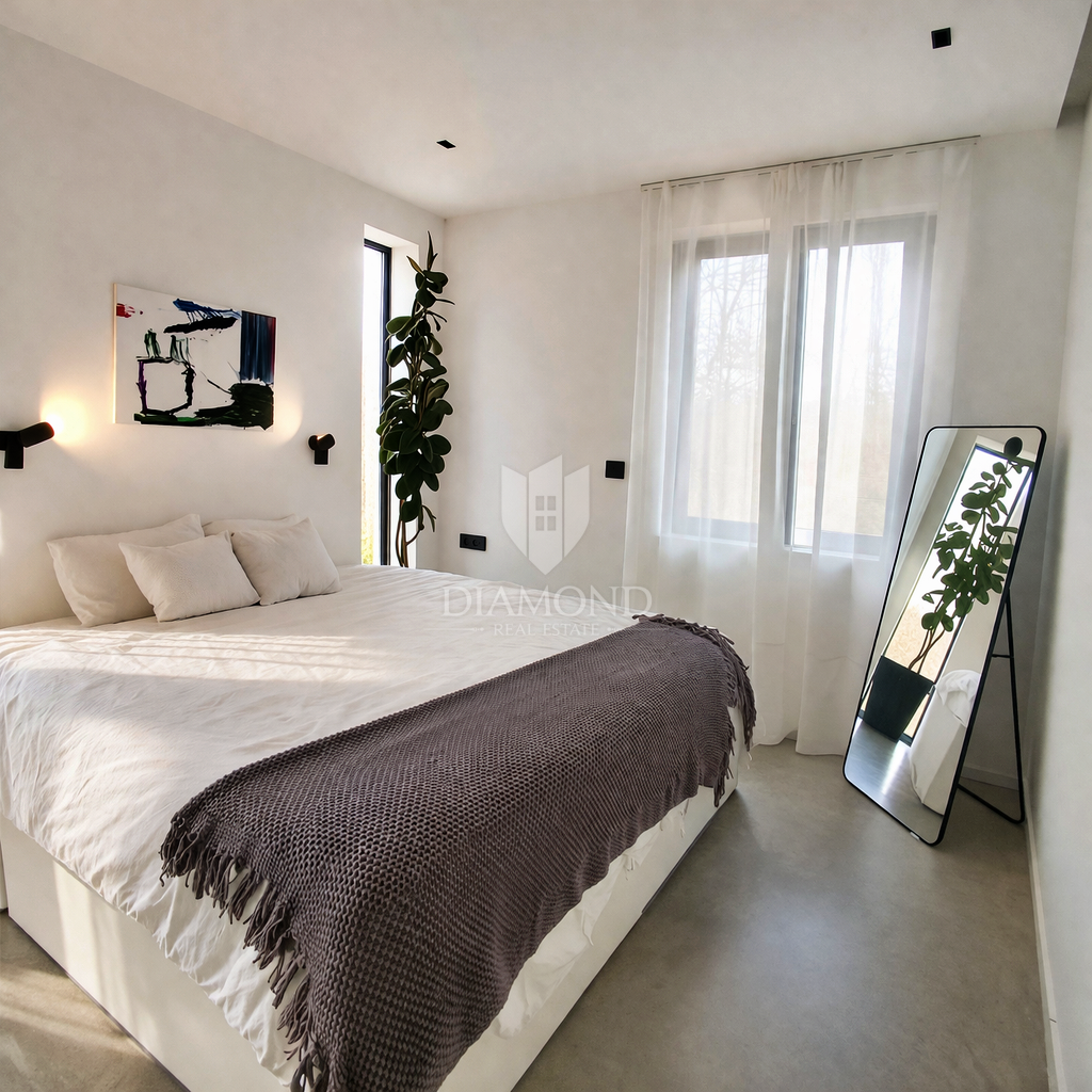 Labin, 1 km od centra mesta, moderna enonadstropna hiša