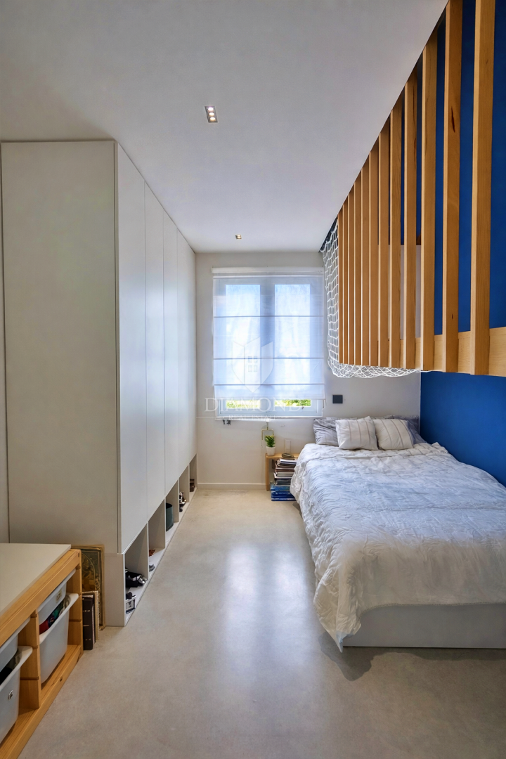 Labin, 1 km od centra mesta, moderna enonadstropna hiša