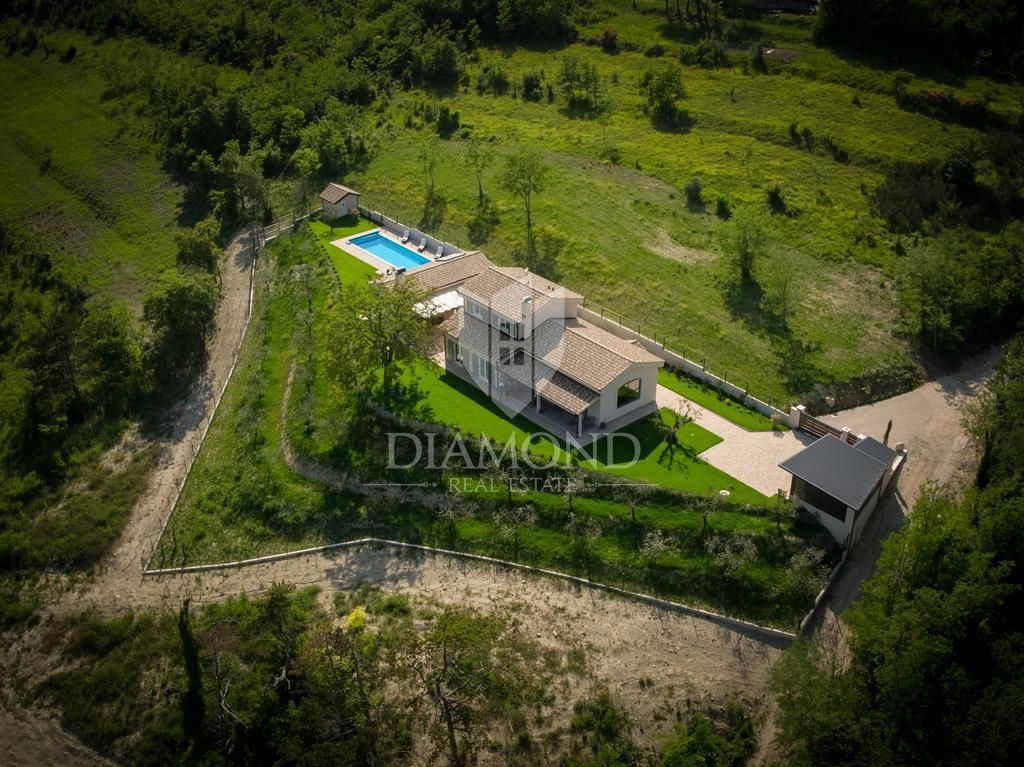 Hiša Grožnjan, 220m2