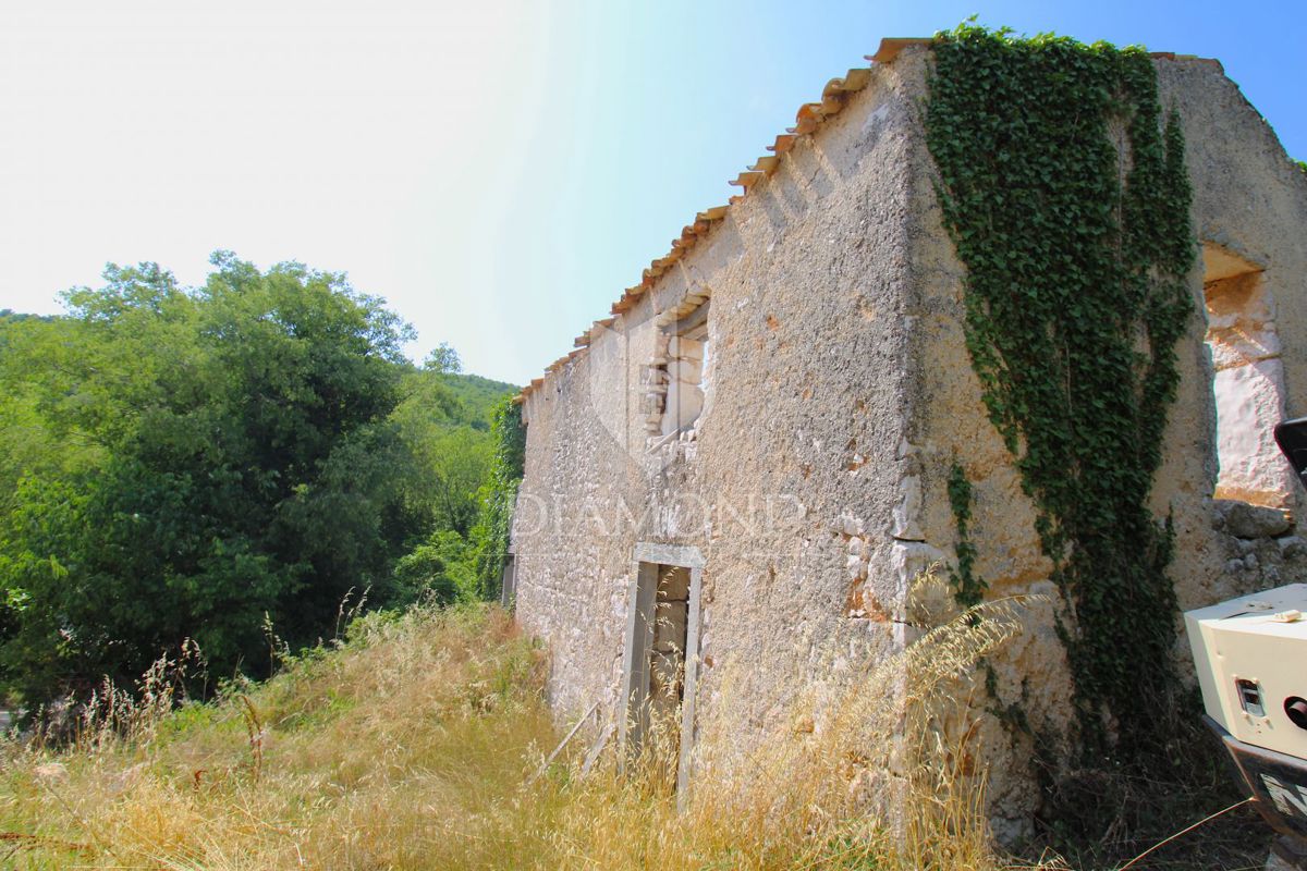 Labin, Rabac, hiša za prenovo s pogledom na morje