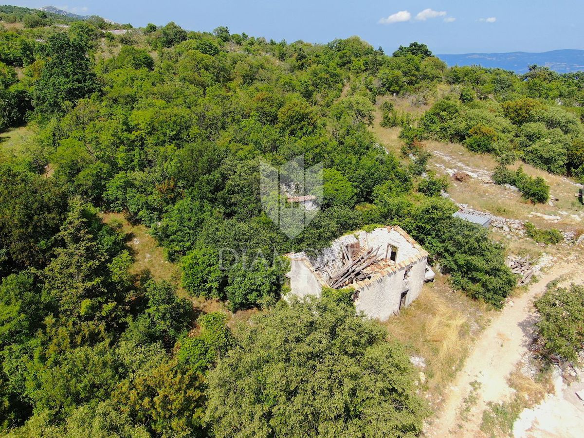 Labin, Rabac, hiša za prenovo s pogledom na morje