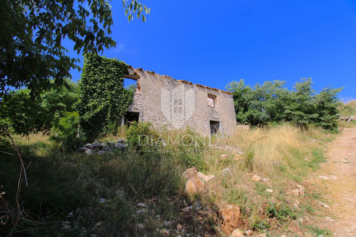 Labin, Rabac, hiša za prenovo s pogledom na morje