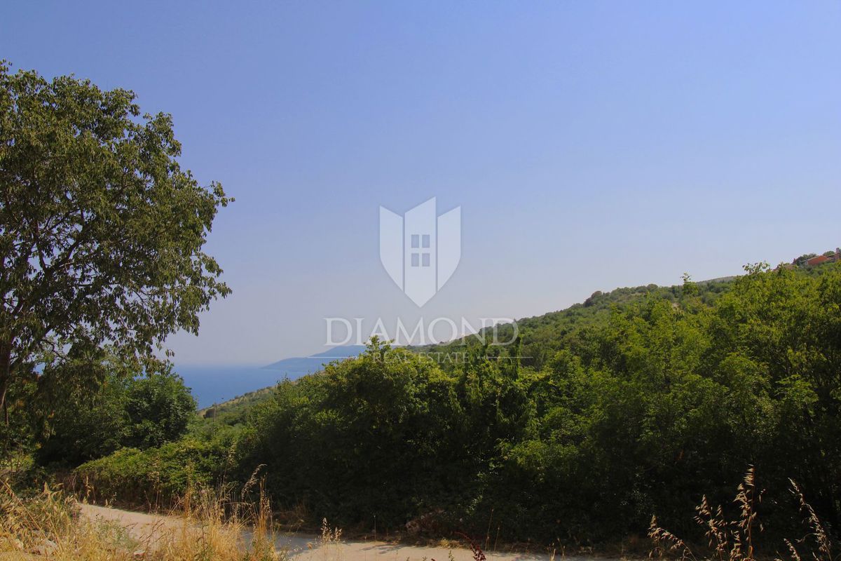 Labin, Rabac, hiša za prenovo s pogledom na morje