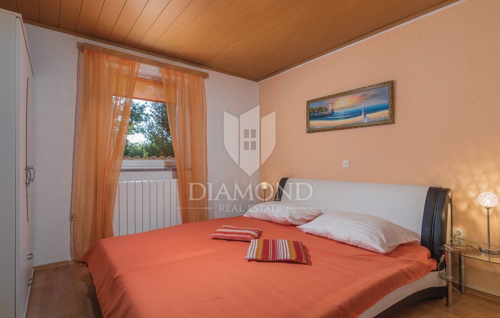 Labin, dve počitniški hiši z bazenoma