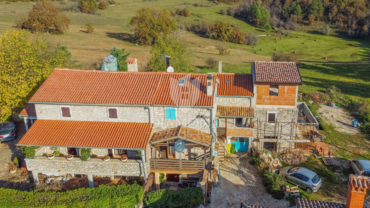 Grožnjan, okolica! Čudovita istrska kamnita hiša!