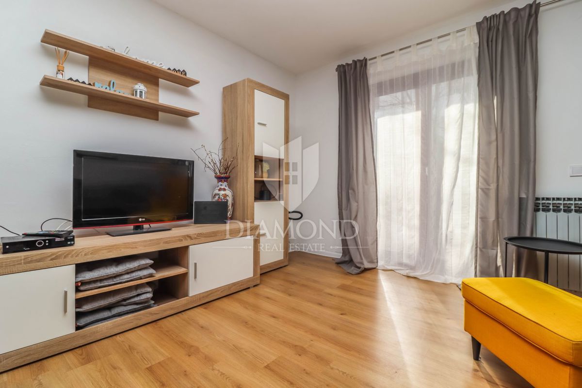 Rovinj, hiša z dvoriščem v mirnem okolju