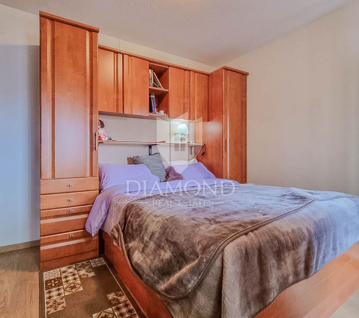 Umag, čudovit dvoetažni apartma 500m od morja!
