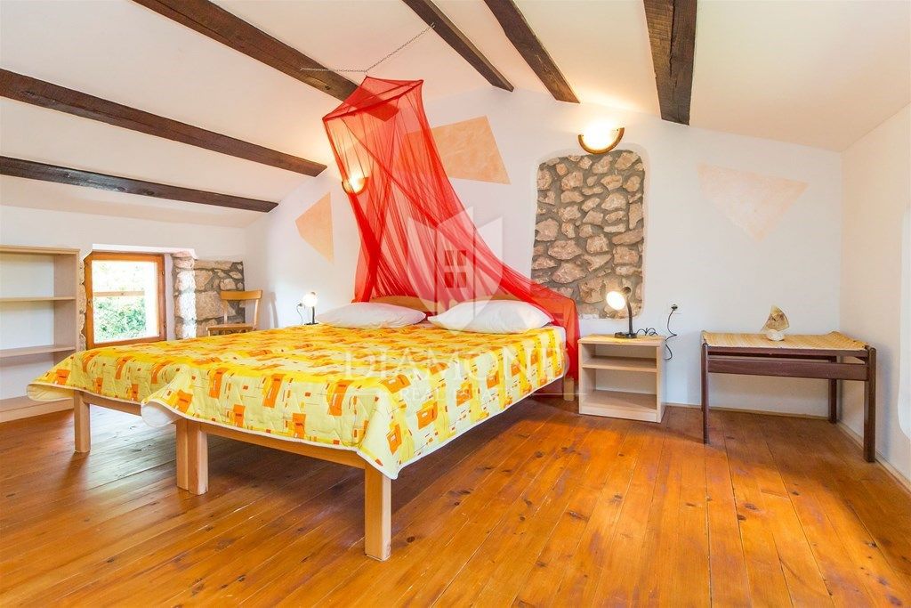 Labin, okolica, avtohtona istrska kamnita hiša
