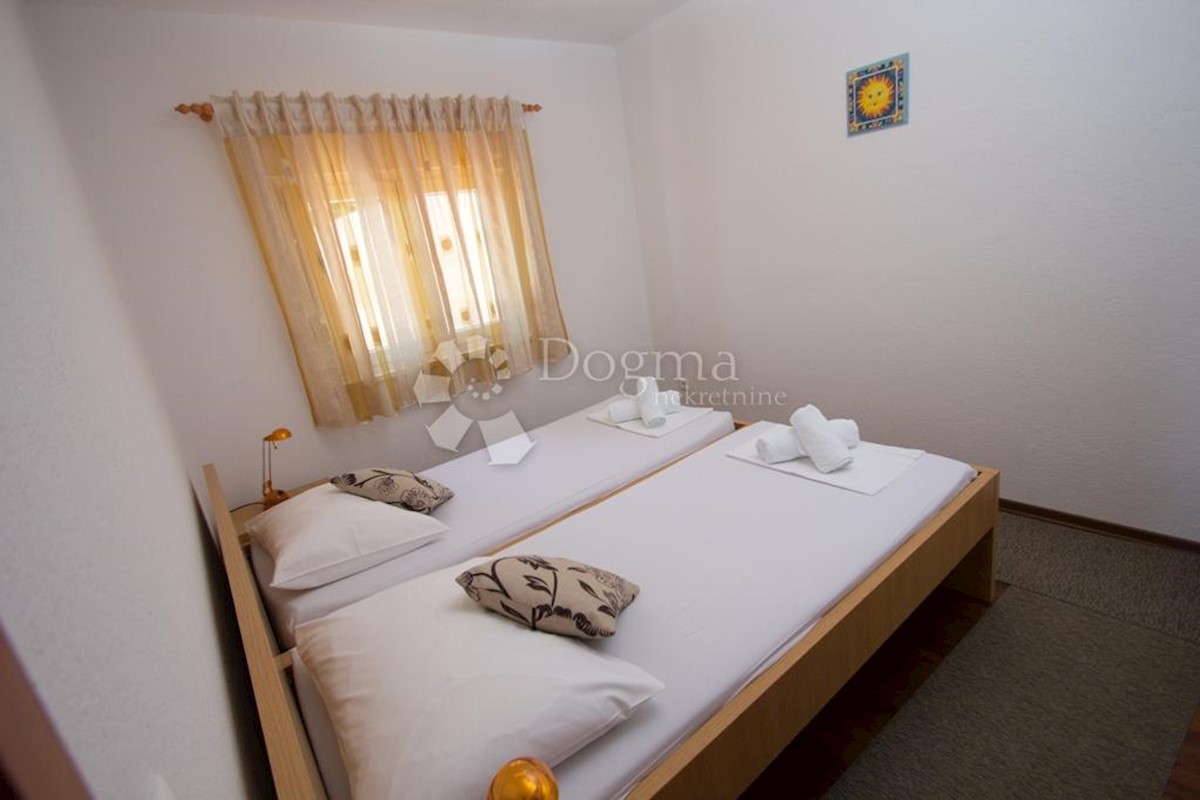 Apartma Okrug Gornji, Okrug, 65m2