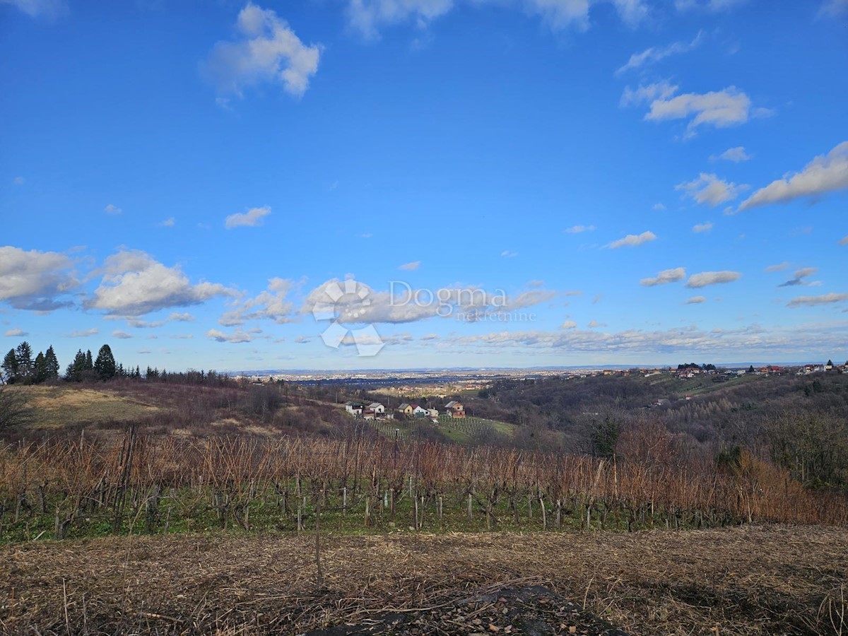 Zemljišče Seketin, Sveti Ilija, 3.918m2