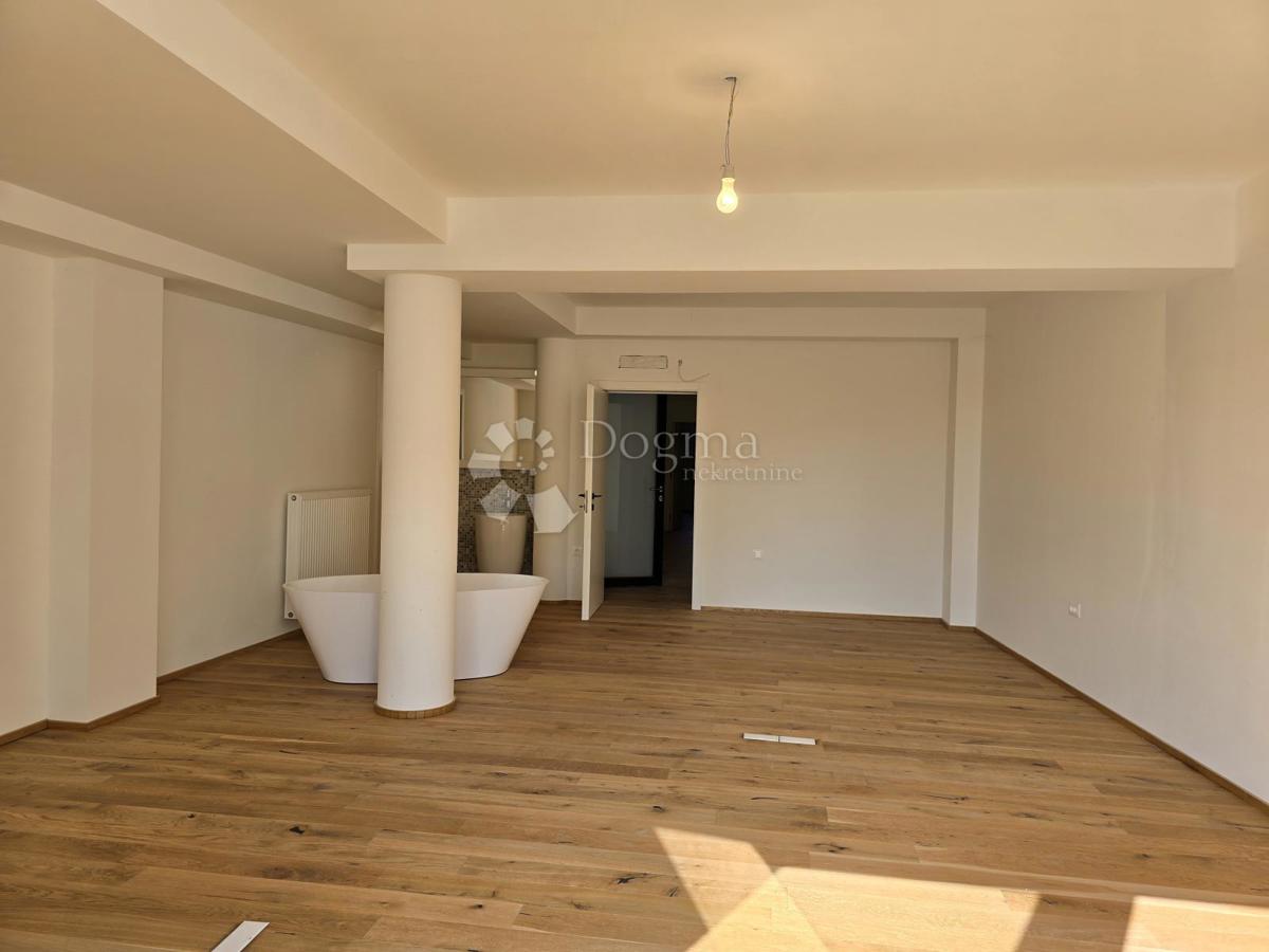 Stanovanje Centar, Varaždin, 123,79m2
