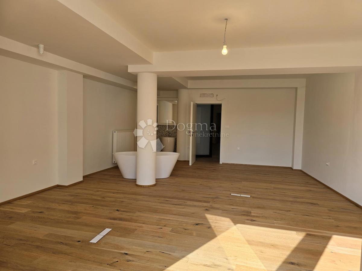 Stanovanje Centar, Varaždin, 123,79m2