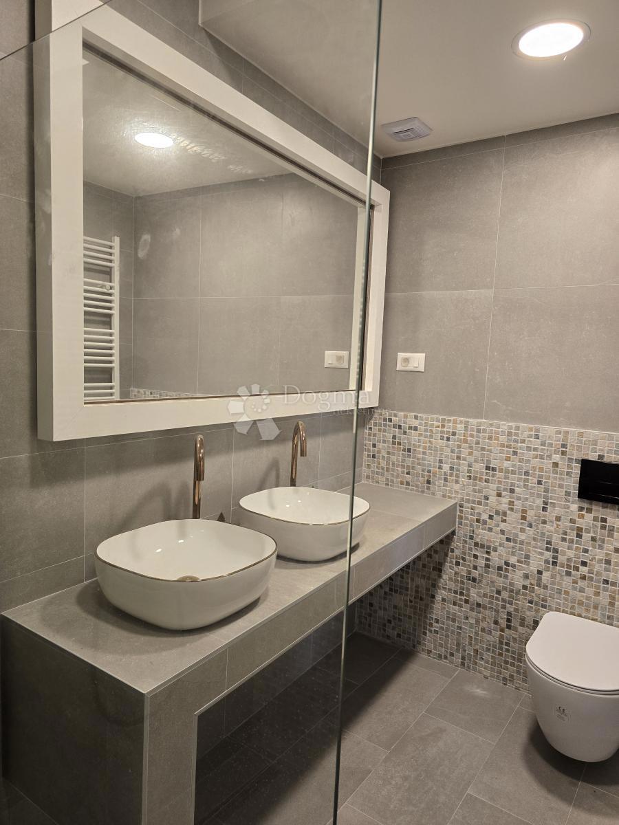 Stanovanje Centar, Varaždin, 123,79m2