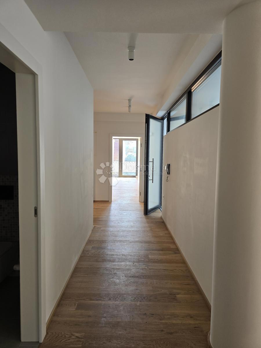 Stanovanje Centar, Varaždin, 123,79m2