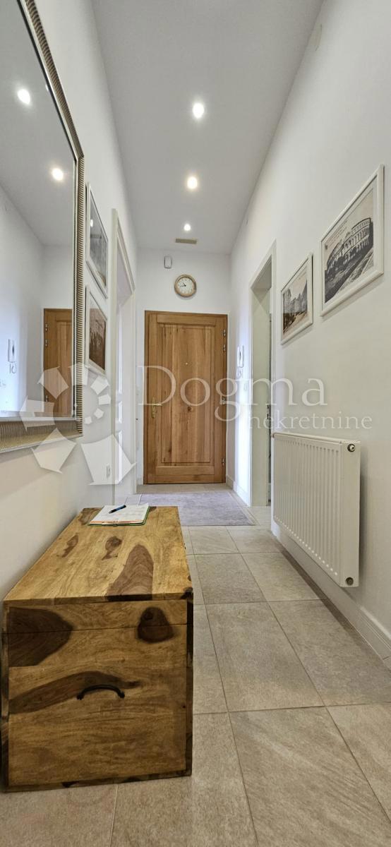 Stanovanje Centar, Pula, 76,50m2