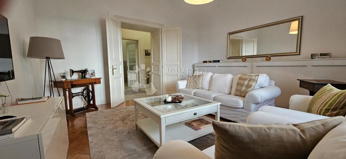 Stanovanje Centar, Pula, 76,50m2