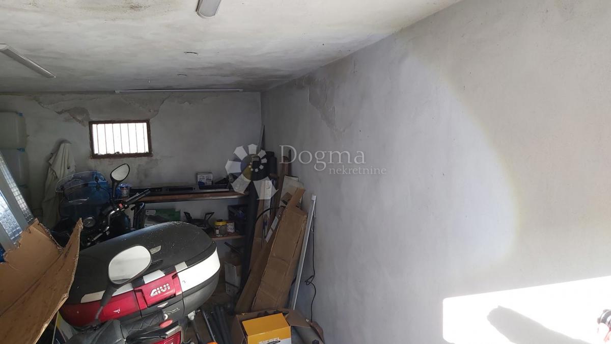 Garaža Labin, 21m2