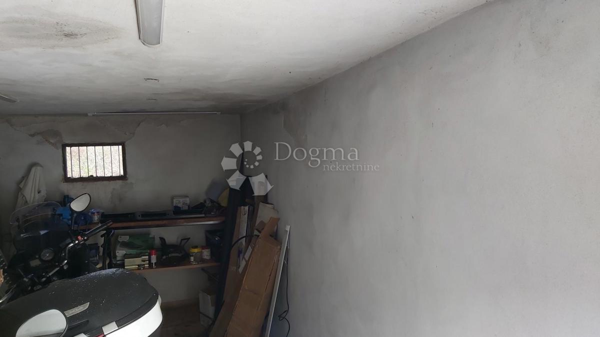 Garaža Labin, 21m2