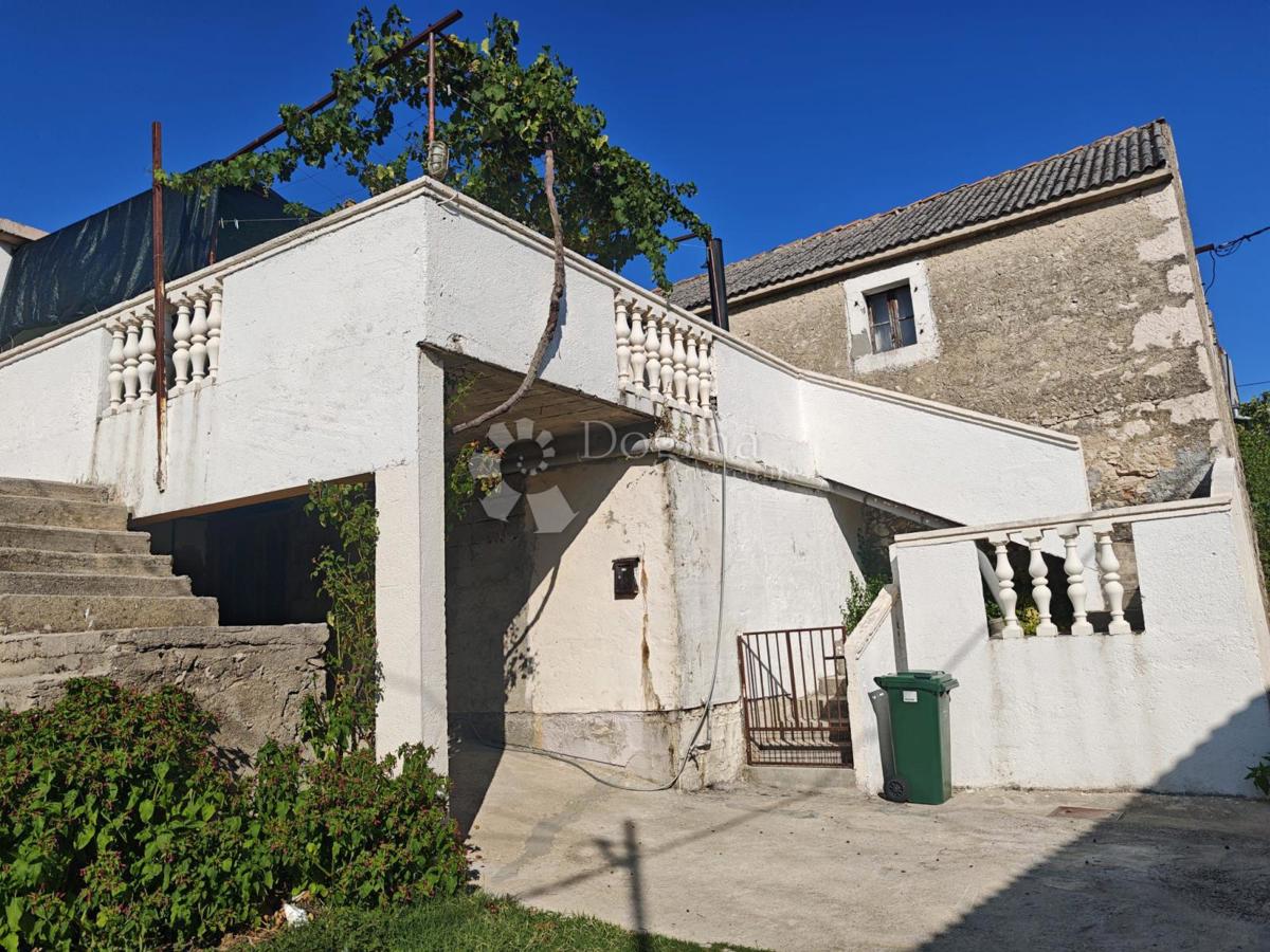 Hiša Ljubač, Ražanac, 142m2