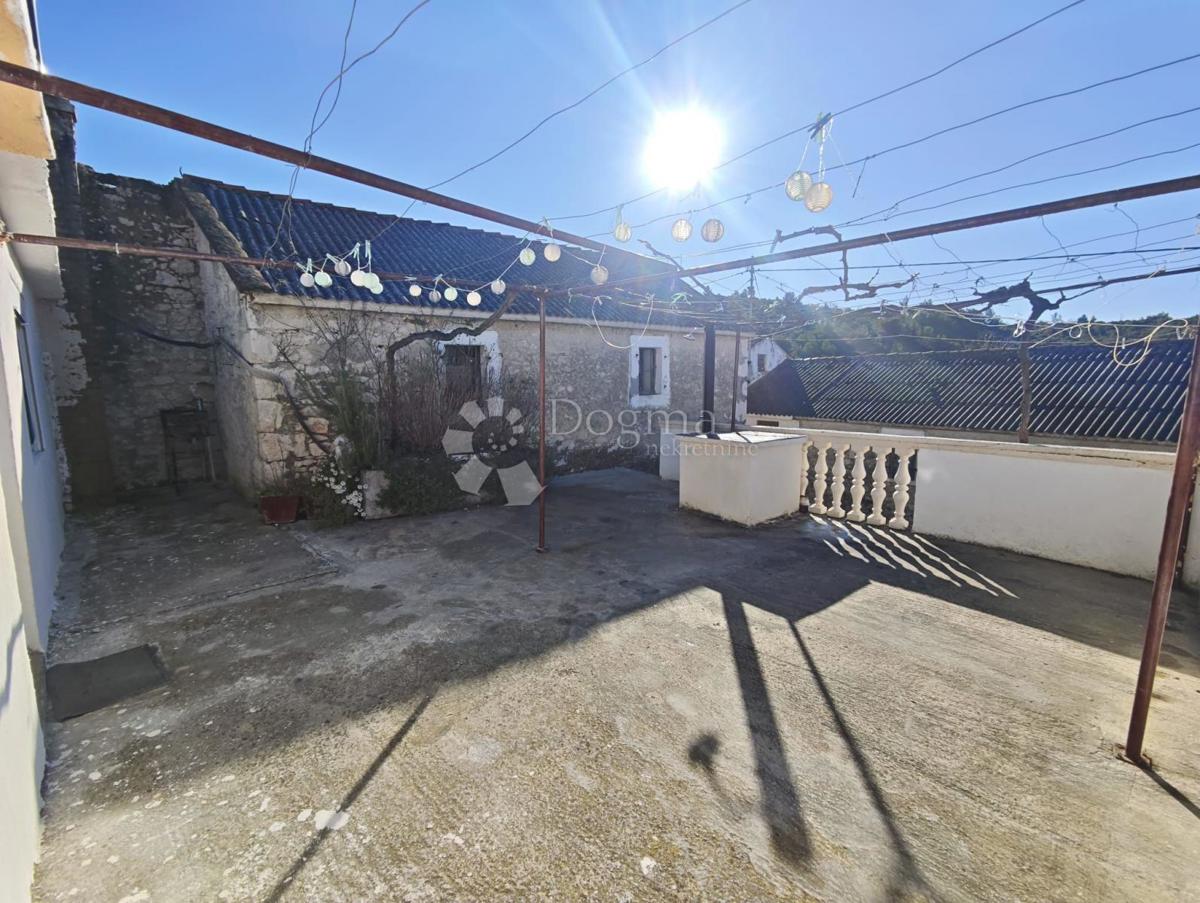 Hiša Ljubač, Ražanac, 142m2