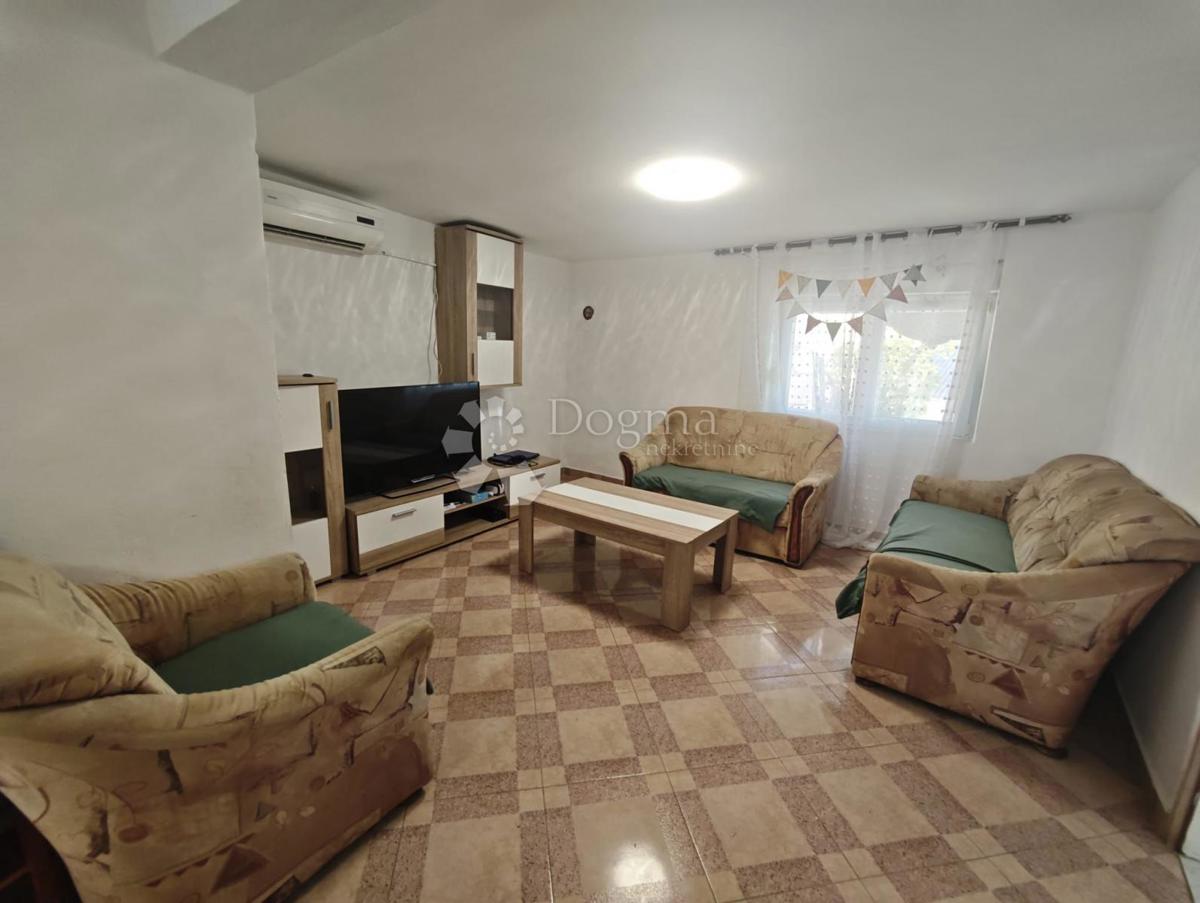 Hiša Ljubač, Ražanac, 142m2