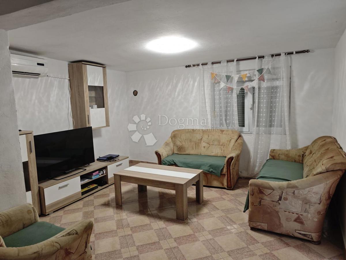 Hiša Ljubač, Ražanac, 142m2