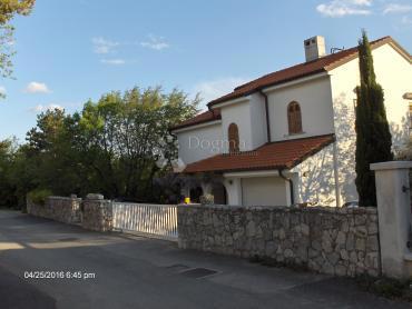 Hiša Kostrena, 330m2