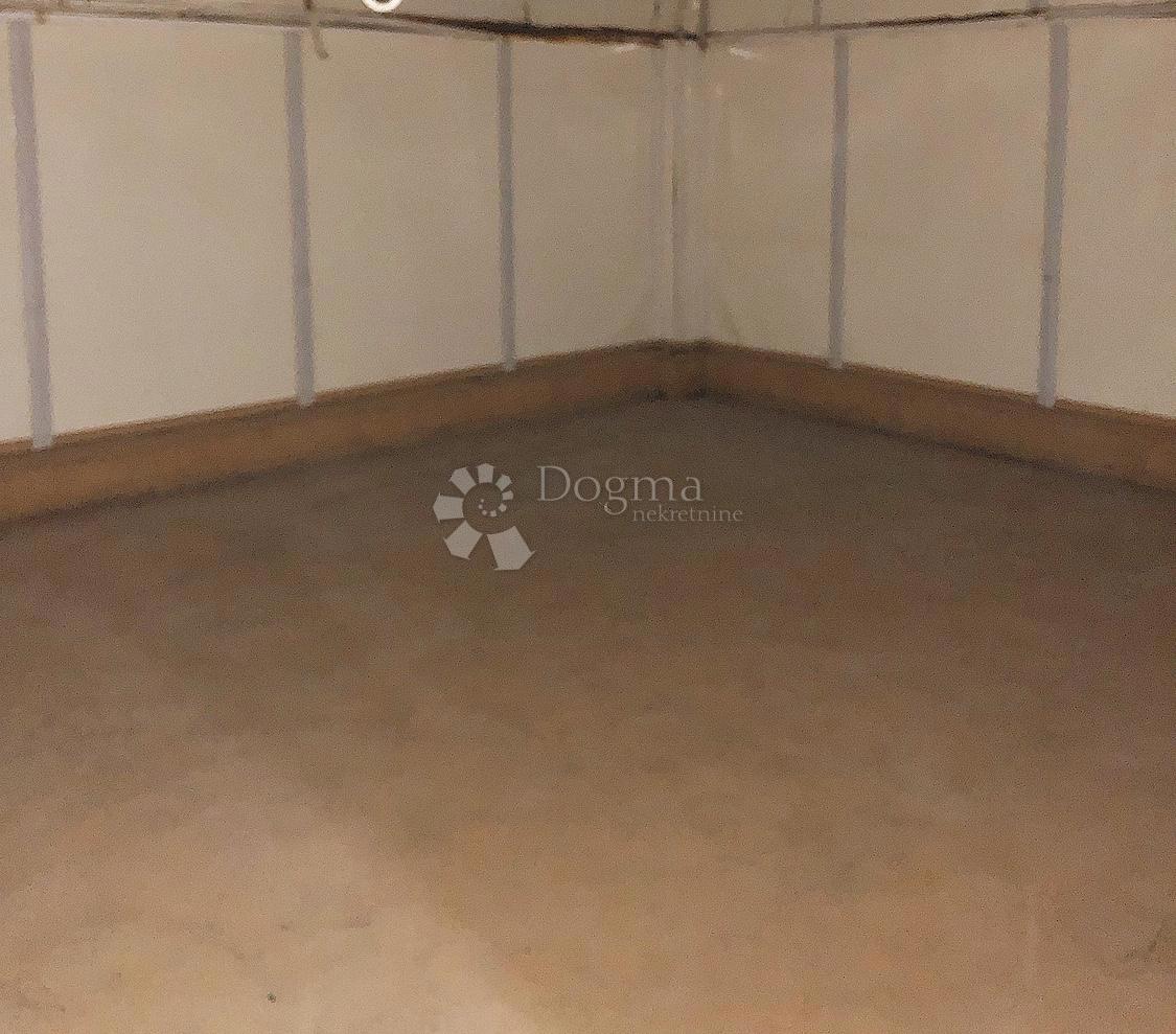 Poslovni prostor Gornja Dubrava, 603m2